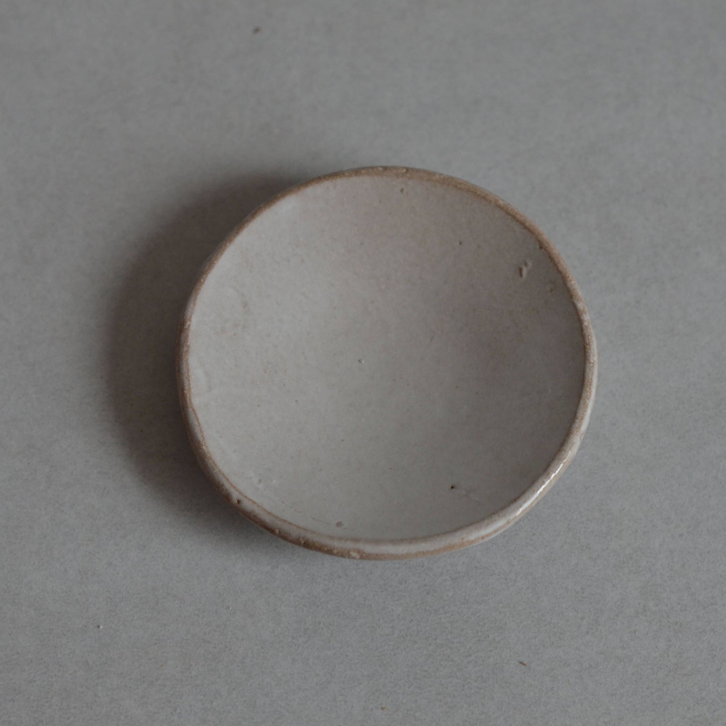 Light Gray Ceramic Incense Holder Plate - Refined Man Of Candles