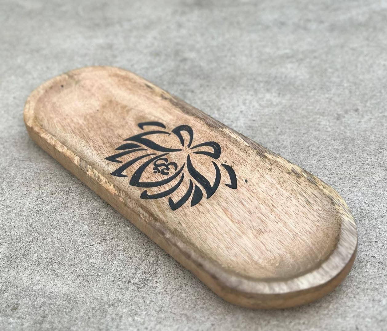 Wooden Boat-Shaped Incense Burner Holder Lotus Design : Black - Refined Man Of Candles