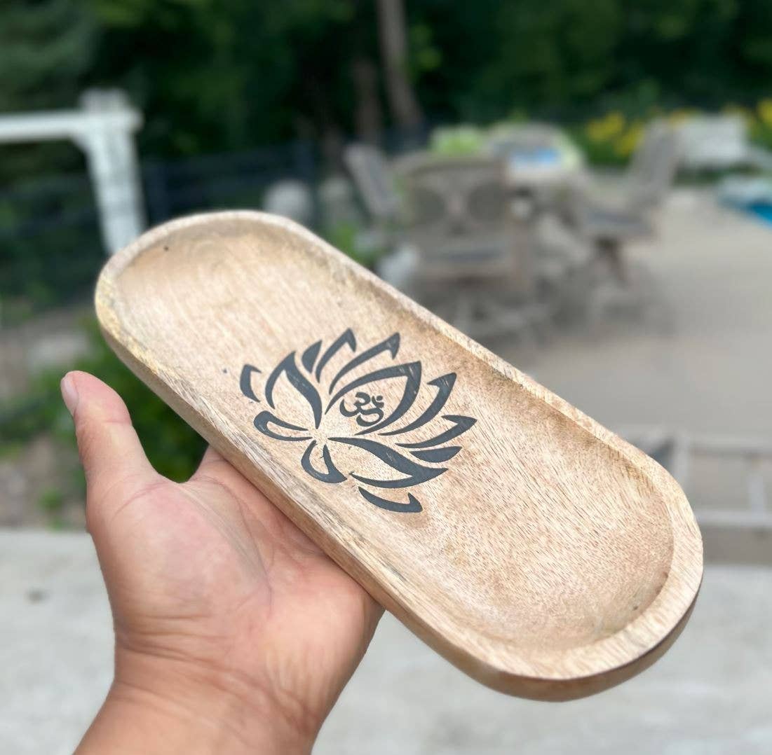 Wooden Boat-Shaped Incense Burner Holder Lotus Design : Black - Refined Man Of Candles